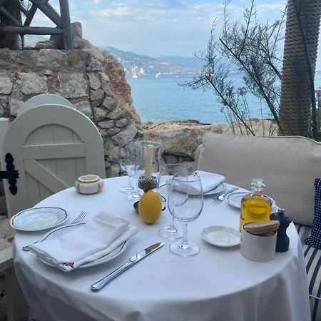 Апартаменты Dolce-vita 3 Etoiles, Climatise , 50m De La Et Aux Portes De Menton ,parking Gratuit *