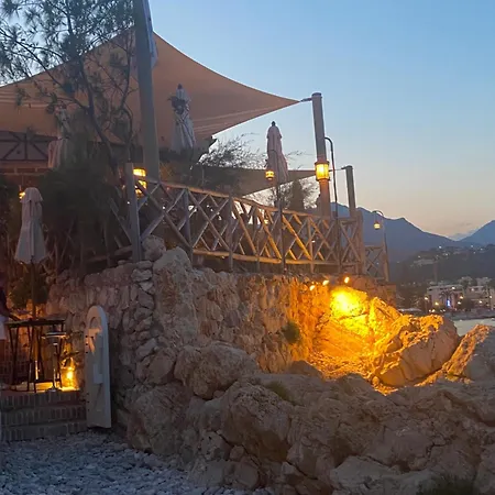 Dolce-vita 3 Etoiles, Climatise , 50m De La Et Aux Portes De Menton ,parking Gratuit Apartment Roquebrune-Cap-Martin