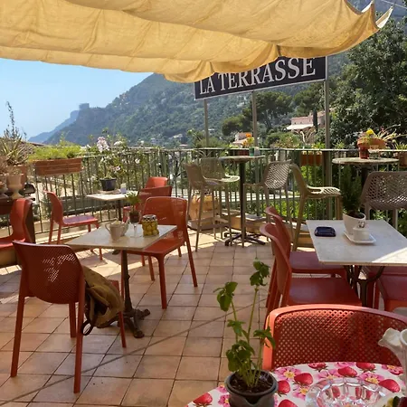 Dolce-vita 3 Etoiles, Climatise , 50m De La Et Aux Portes De Menton ,parking Gratuit Διαμέρισμα *